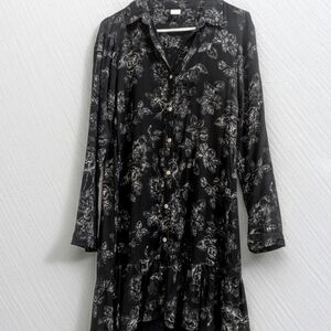 Wild Pearl Black and White Floral Long Sleeve Dress